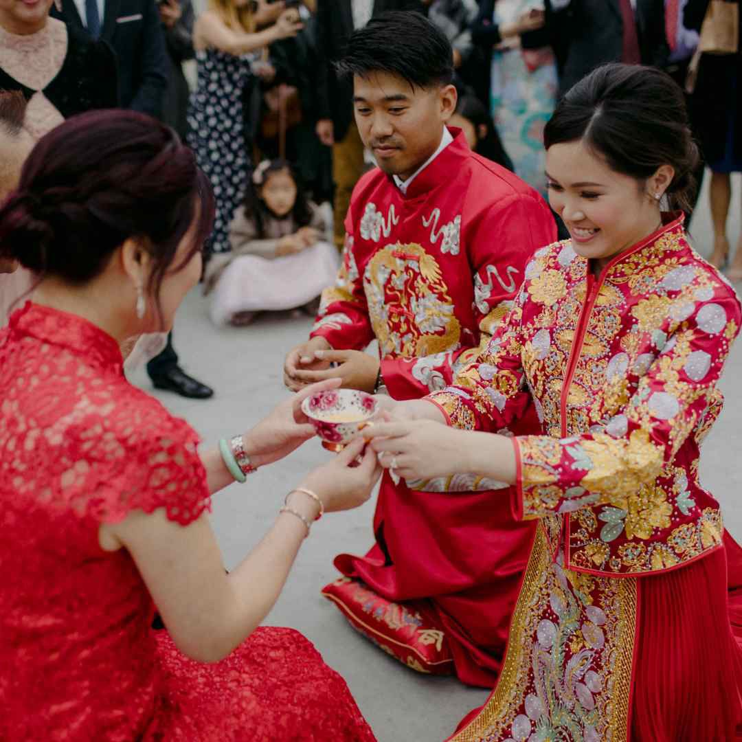 Traditional Weddings Horse-face skirts Traditional Weddings Horse-face skirts