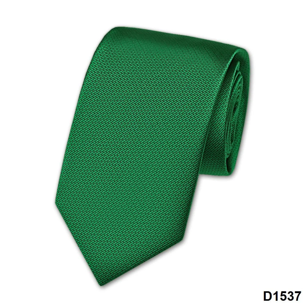 21 Solid-Color Neckties 21 Solid-Color Neckties