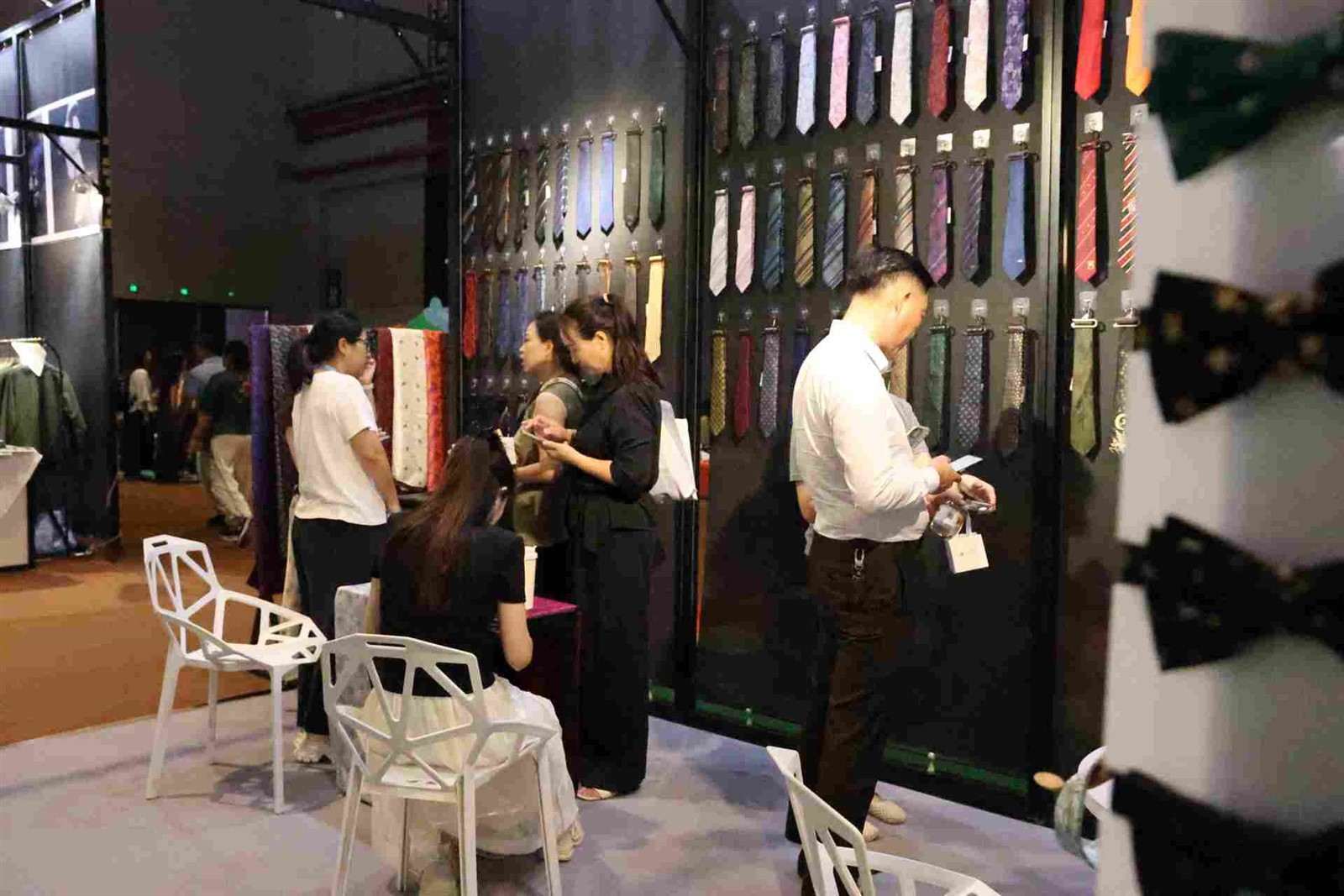 Yili team at CHIC 2025 AutumnWinter edition 4 Yili team at CHIC 2025 AutumnWinter edition 4