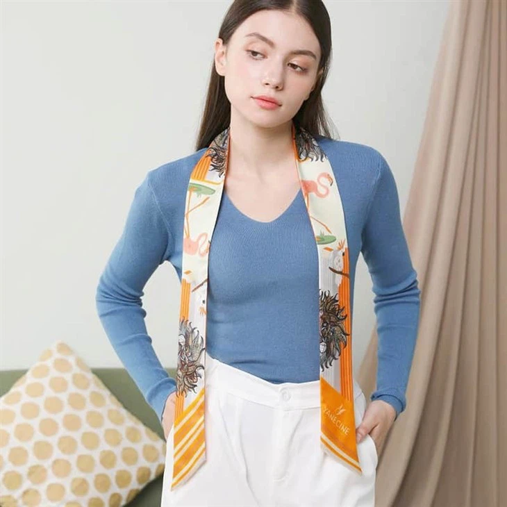 Women Satin Print Twilly