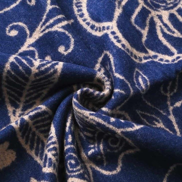 YiLi Mulberry Silk Shawl: Elegance in Every Thread